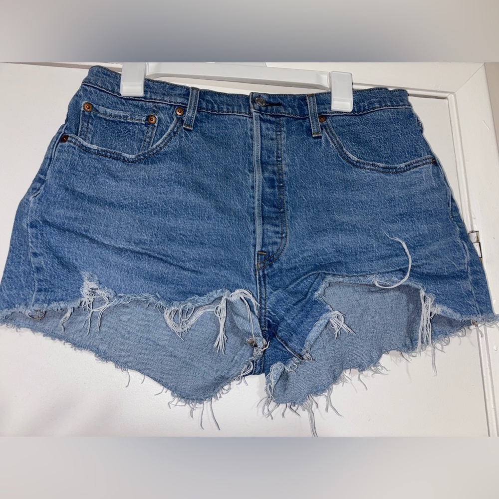 Levi's 501 Light Wash Frayed Jean Shorts - Picture 3 of 6